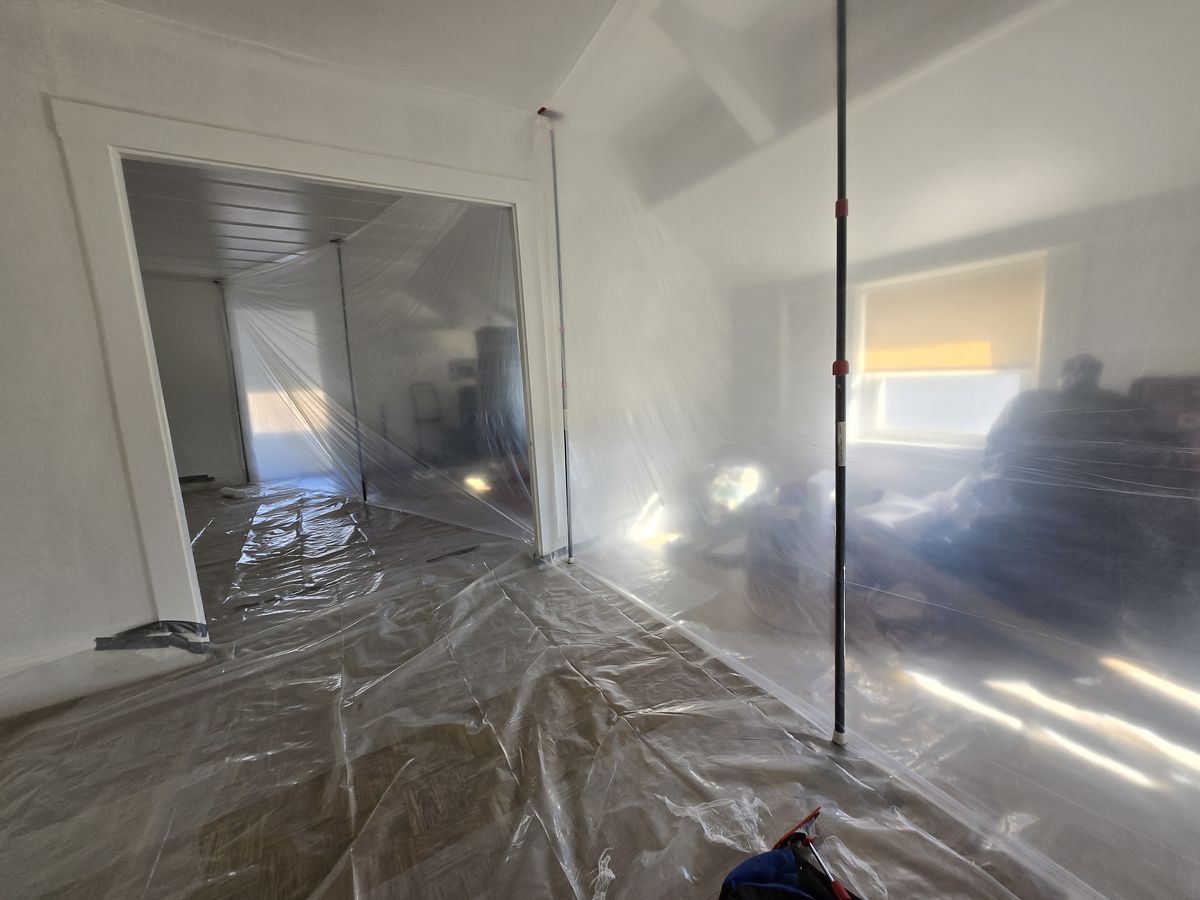 Lead containment work